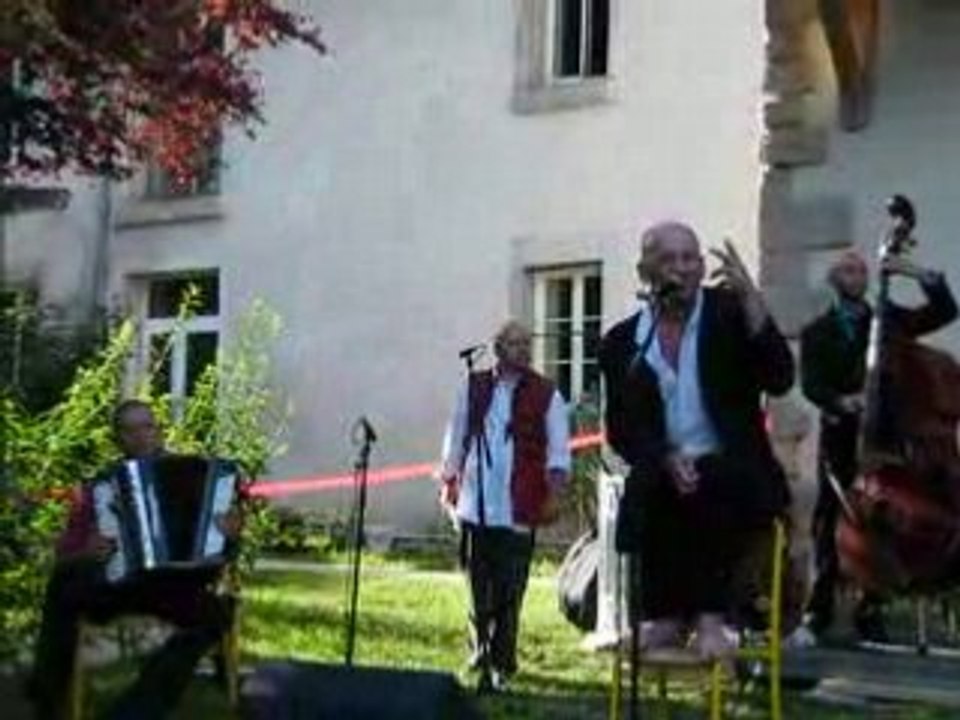 Rue De La Muette - la fanfare