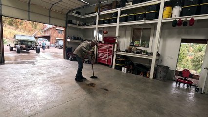 #895 - Body Swapping A 1970 Ford F250 On A SuperDuty Frame! 12 Valve Cummins 4x4 Build