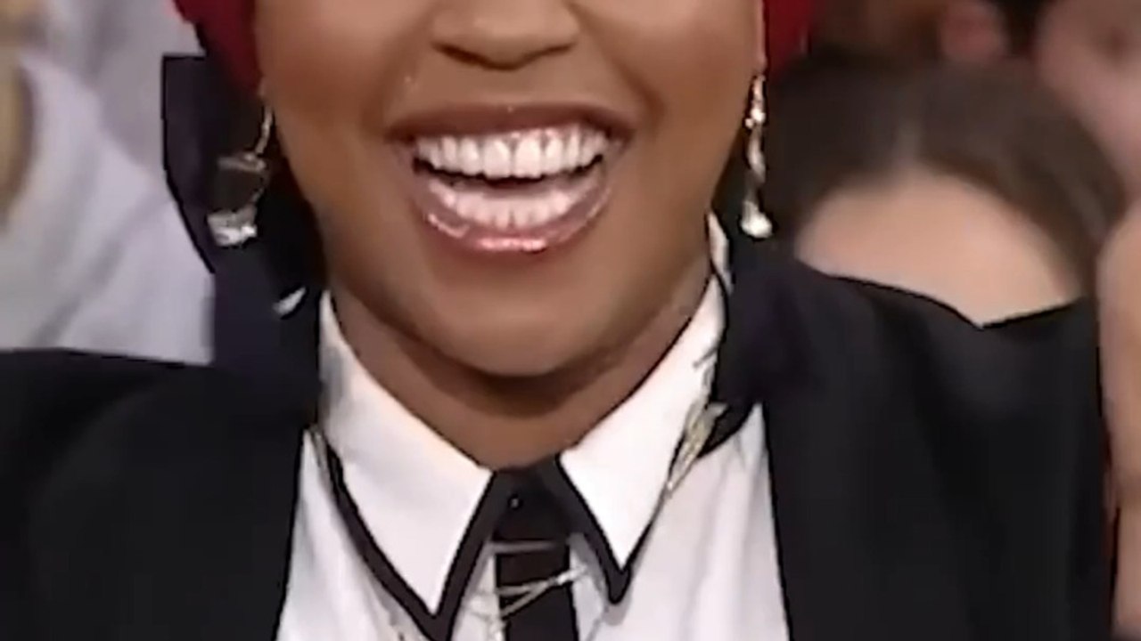 Judge Milian Stops Court for a Genius Hair Hack