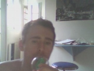 Wiwi égratigne "Ils reviennent"