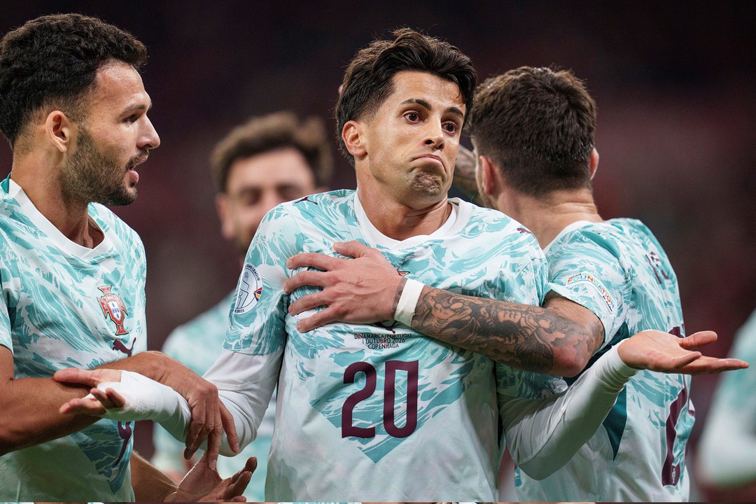 في غياب كريستيانو رونالدو.. المنتخب البرتغالي يحقق فوزاً مثيراً أمام المنتخب الدنماركي