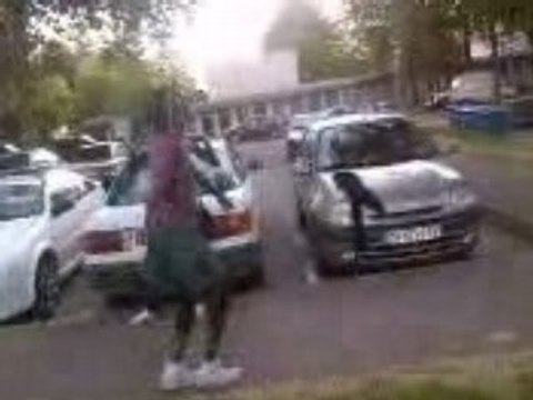 Karen ETmwa!sisi tkt en assure