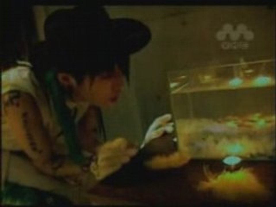 Miyavi.-.[Coo.Quack.Cluck-ククル-].MV - Vidéo Dailymotion