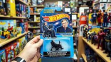 Hot Wheels (I think Stephen Hawking would have found it funny) - Moby Monkey Show - Special 55