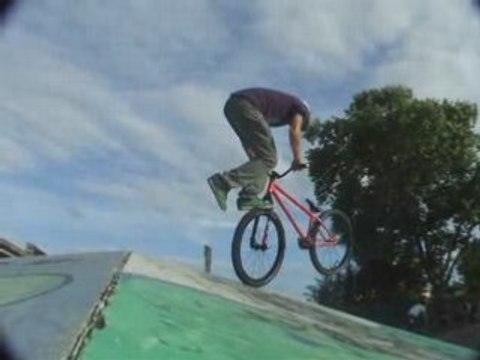 Les premiers tours de roues en Advance