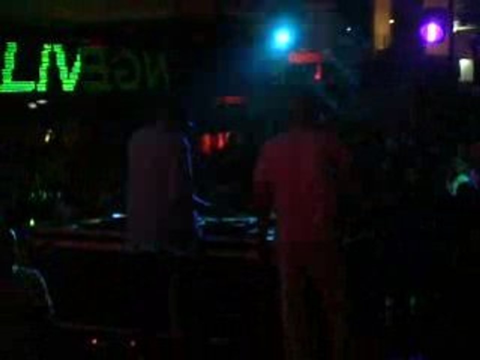 molotov 4 en boite