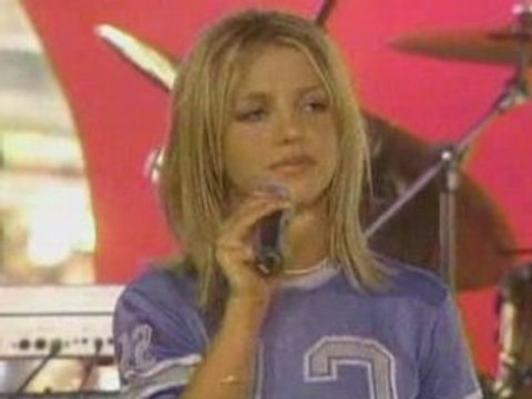 Britney Spears - Don't Let Me Be The Last To Know (Live MTV)