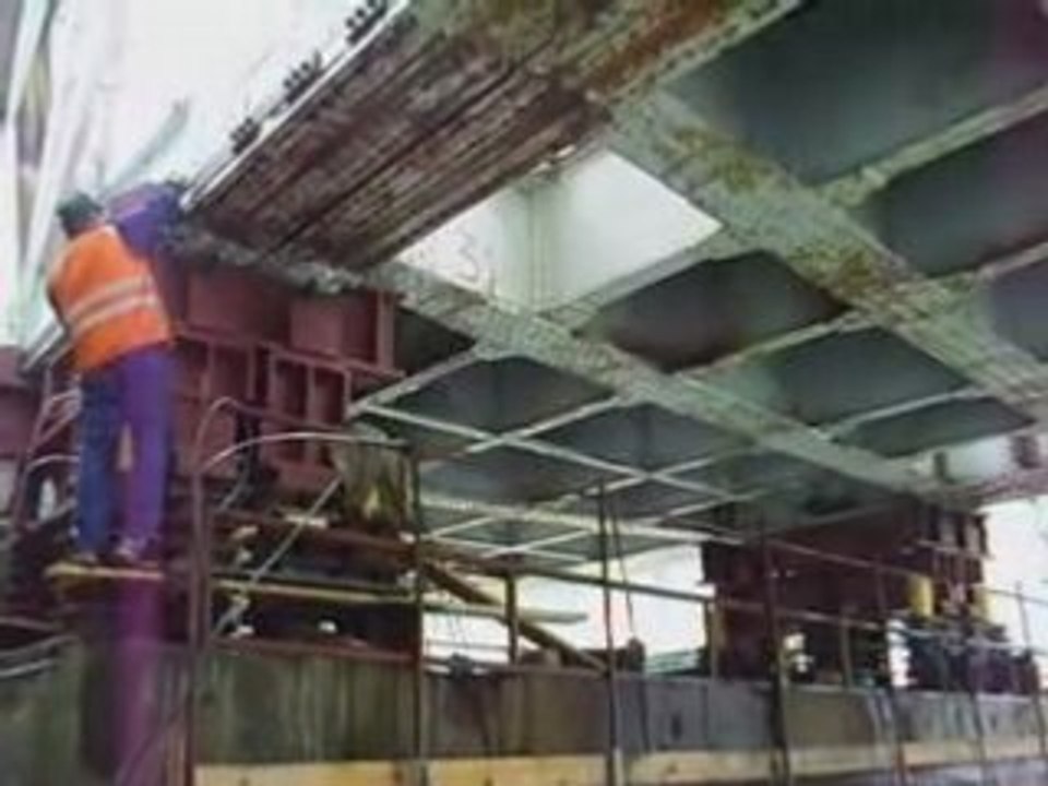 Oissel : la fin du viaduc SNCF - Le délançage