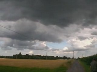 Le plat pays sous la pluie