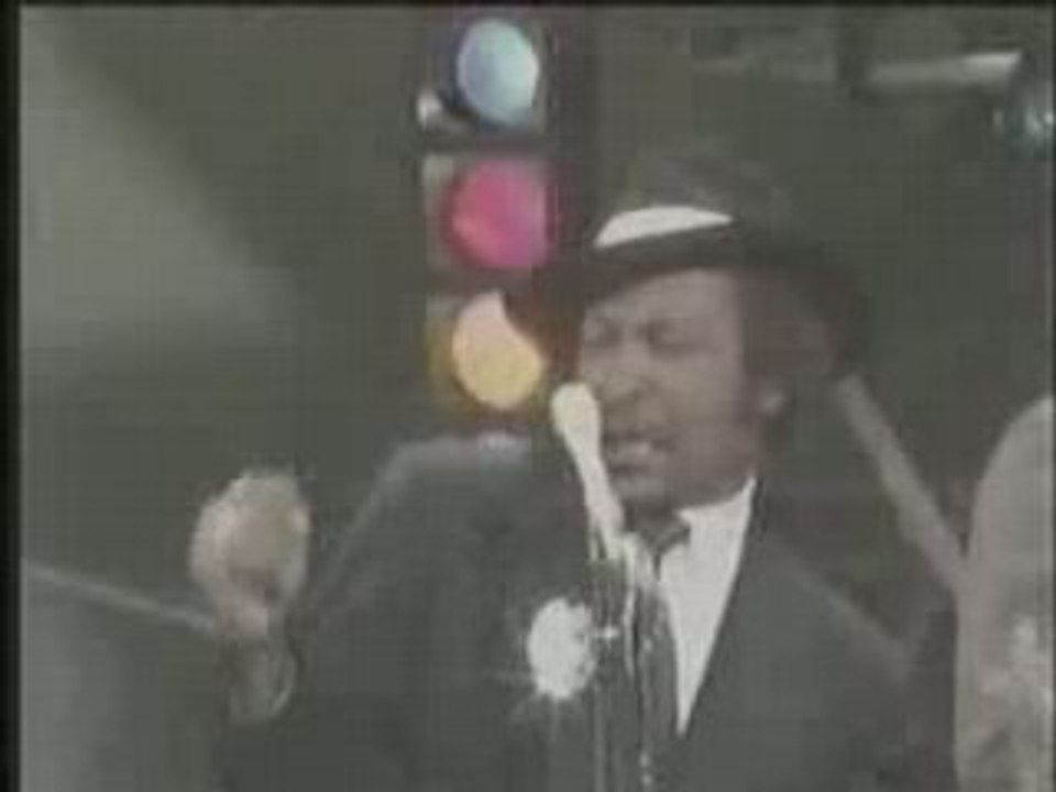 Lakeside .Raid [Soul Train 80]
