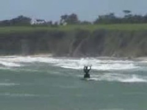 Fred Duthil en kite surf à Guidel-Plage (version courte)