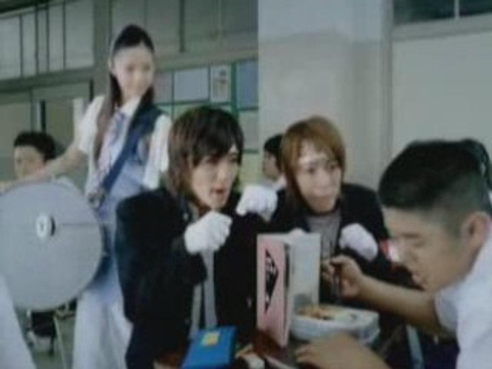 Kamenashi Kazuya, Akanishi Jin & Ueto Aya - Oronamin C pub