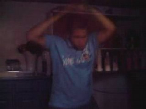 moi dansant la tck 2 eme fois;)