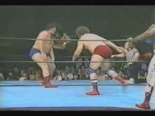 André the Giant, Dusty Rhodes & JYD vs Ernie Ladd & Samoans