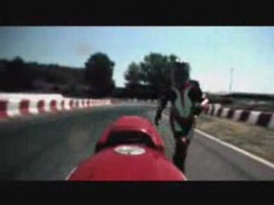 A la poursuite de la moto