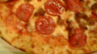 Hungry Howies pizza coupons|Pizza review  www.PizzaWars.net