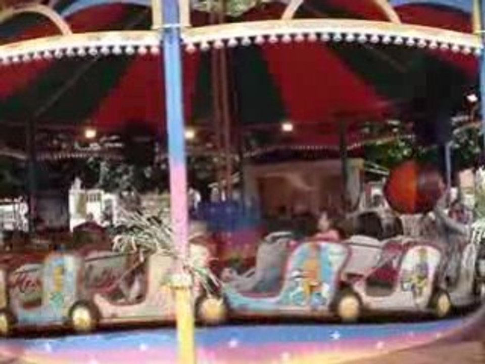 Manège d'antan tourne tourne !!!