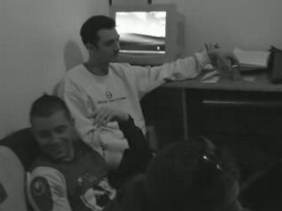 Zone rouge le clip"petition" extrait de FIDEL et P.I.B