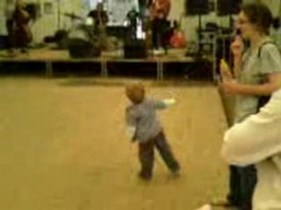 Alban danse sur les Milwaukee à Pont-Scorff 2008