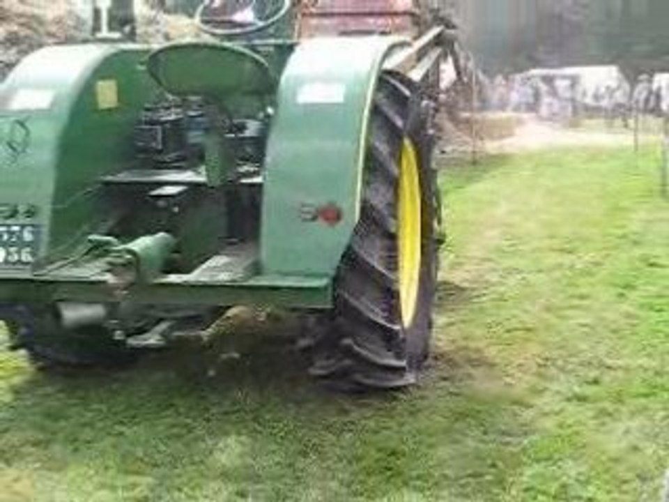 Société Francaise 551 au battage