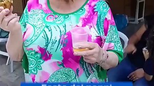 Festa dei nonni a casa di Orietta Berti: il video con l'erbazzone