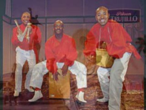 Orgullo Peruano - Feliz cumpleaños, Helena