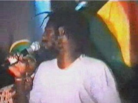 Stonelove - sizzla,jah cure,buju banton,junior murvin
