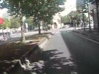 Bus 125 (RATP) sortant du Centre bus de Vitry.