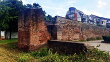 Unheimliche Legenden über den Unkelstein in Duisburg - Der Totengräber vor Ort