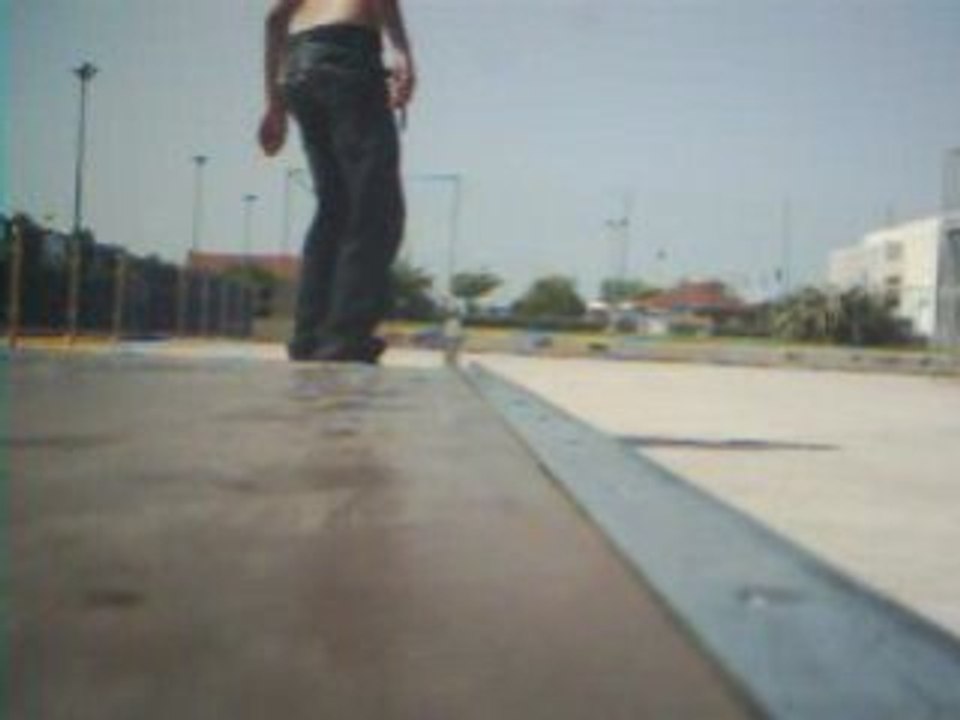 Flip back grind