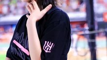 Stunning Short Hair KT Wiz Cheerleader Jeong Hee-jung Fancam | Cheerleader EP 339