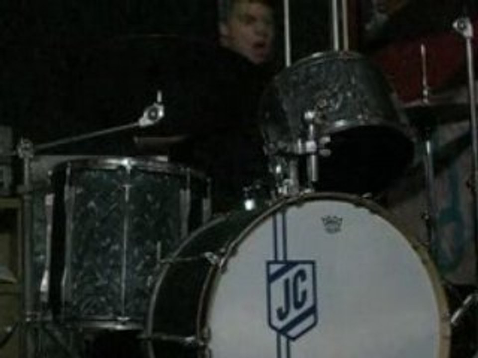 solo drums