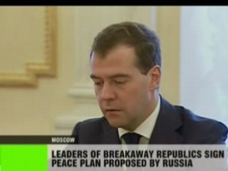 Russian troops stay in conflict zone