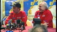 2001 - Johnny Hallyday : conférence de presse avant le départ du Dakar à Arras – Infosport (27 Décembre)
