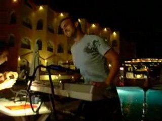 MOON RISE POM POM DJ