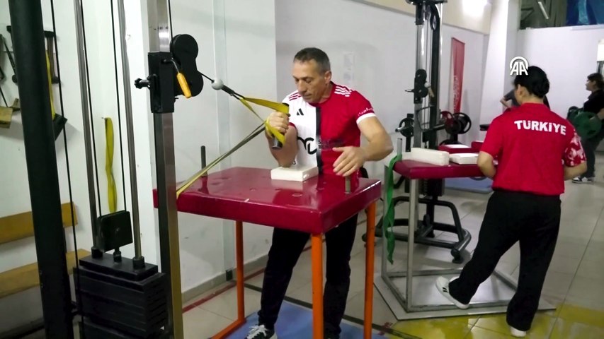 Milli sporcular, Dünya Bilek Güreşi Şampiyonası için güç depoluyor | Ajansspor | AA