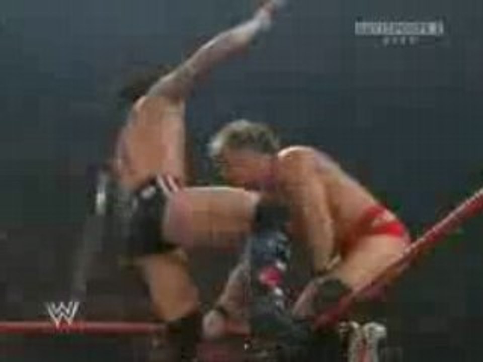 WWE RAW 18 08 08 (partie 11)