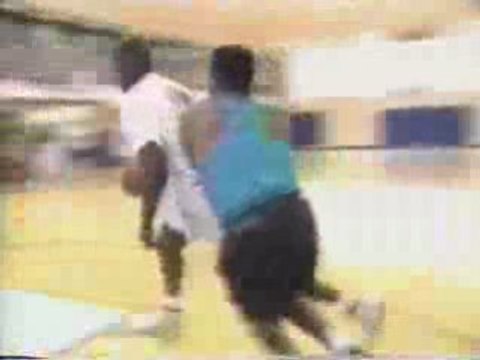 Shaquille O'neal Casse le panier