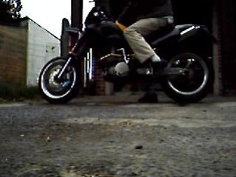 A.V husqvarna 610te de 91(niews moteur et peinture) a vendre