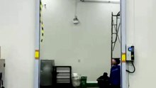 What is the difference between insulated and non-insulated rapid doors?