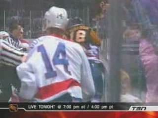 Hockey - Mario Lemieux Fights