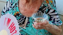 Była przekonana, że z prababcią nie ma o czym rozmawiać. Dzieliło je siedemdziesiąt osiem lat.