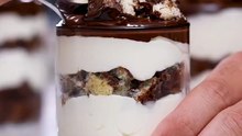 Creamy Chocolate & Biscuit Dessert