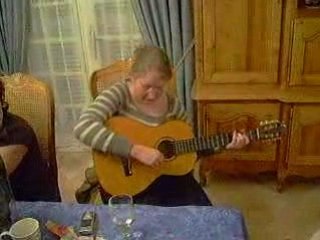 Cornus à la guitare