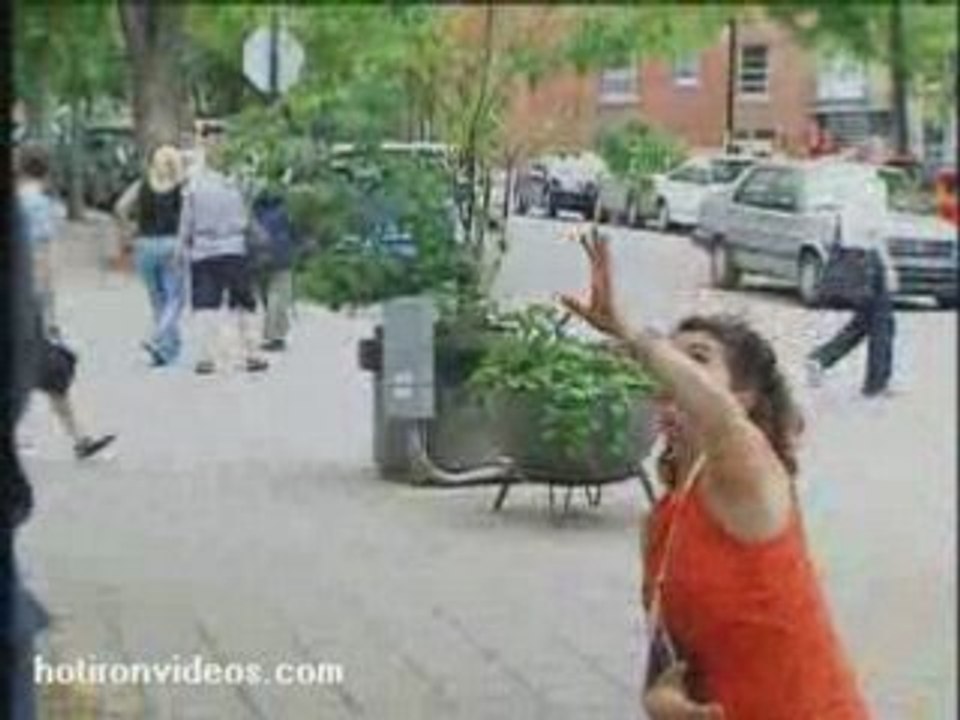 Bowling Box - Prank