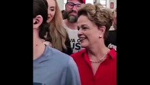 Dilma Rousseff é vaiada durante votação em Belo Horizonte