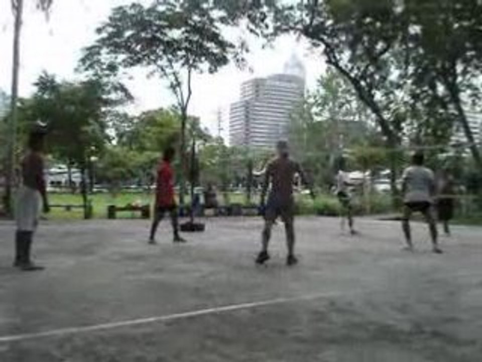 takraw at lumphigni park bangkok