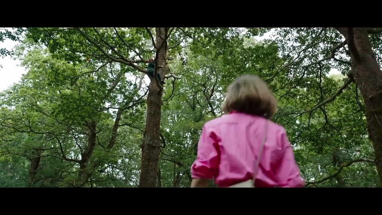Der deutsche trailer zu cocaine bear zeigt, wieso bären und weißes pulver keine gute kombination sind