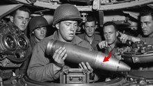 Walter Kowalski’s Backward Sherman Loading Method in WW2