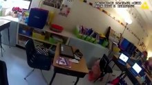 Criança de 6 anos dispara contra professora e insulta auxiliar. O vídeo